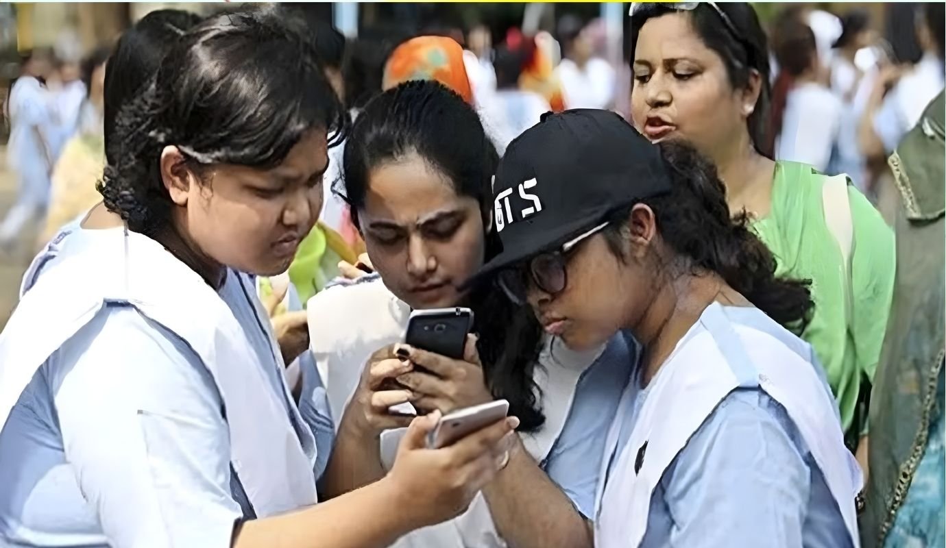 এইচএসসির ফল পুনর্নিরীক্ষণ আবেদন শেষ হচ্ছে আজ 1 এইচএসসির ফল পুনর্নিরীক্ষণ আবেদন শেষ হচ্ছে আজ এইচএসসির ফল পুনর্নিরীক্ষণ আবেদন শেষ হচ্ছে আজ